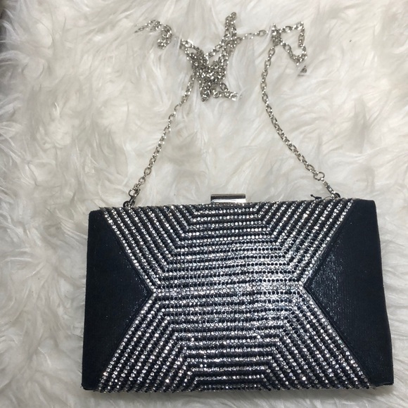 Woman’s Black Purse - Picture 2 of 4